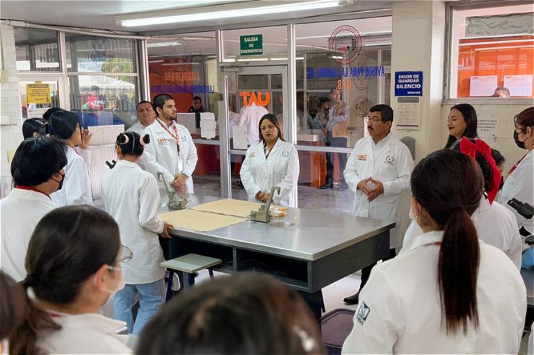 Consolidar el posgrado es prioridad para la UAT